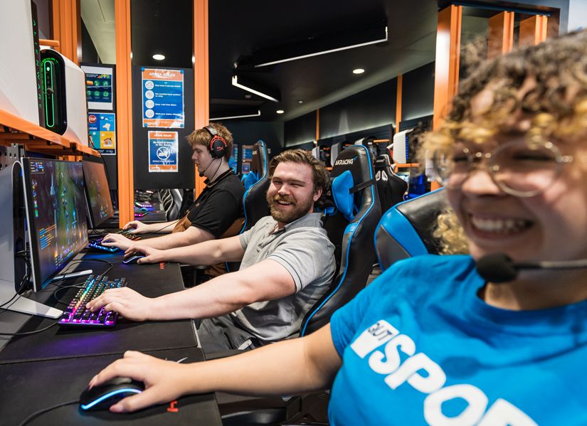 QUT students in esports computer lab